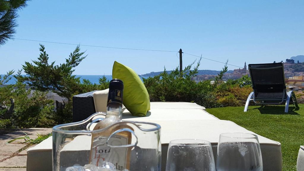 Cap Au Sud,Vue Panoramique Mer,Piscine Menton Bagian luar foto