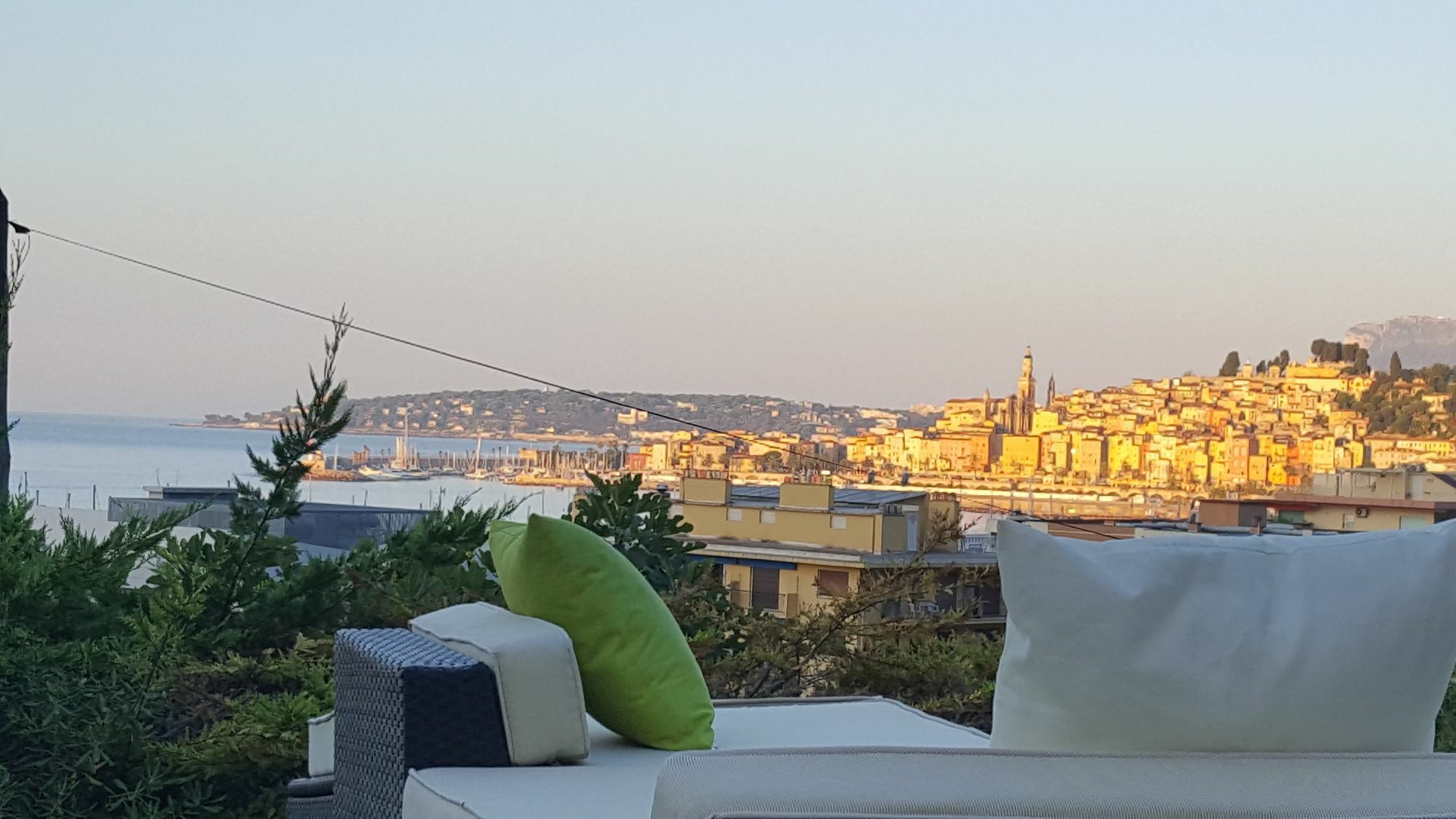 Cap Au Sud,Vue Panoramique Mer,Piscine Menton Bagian luar foto